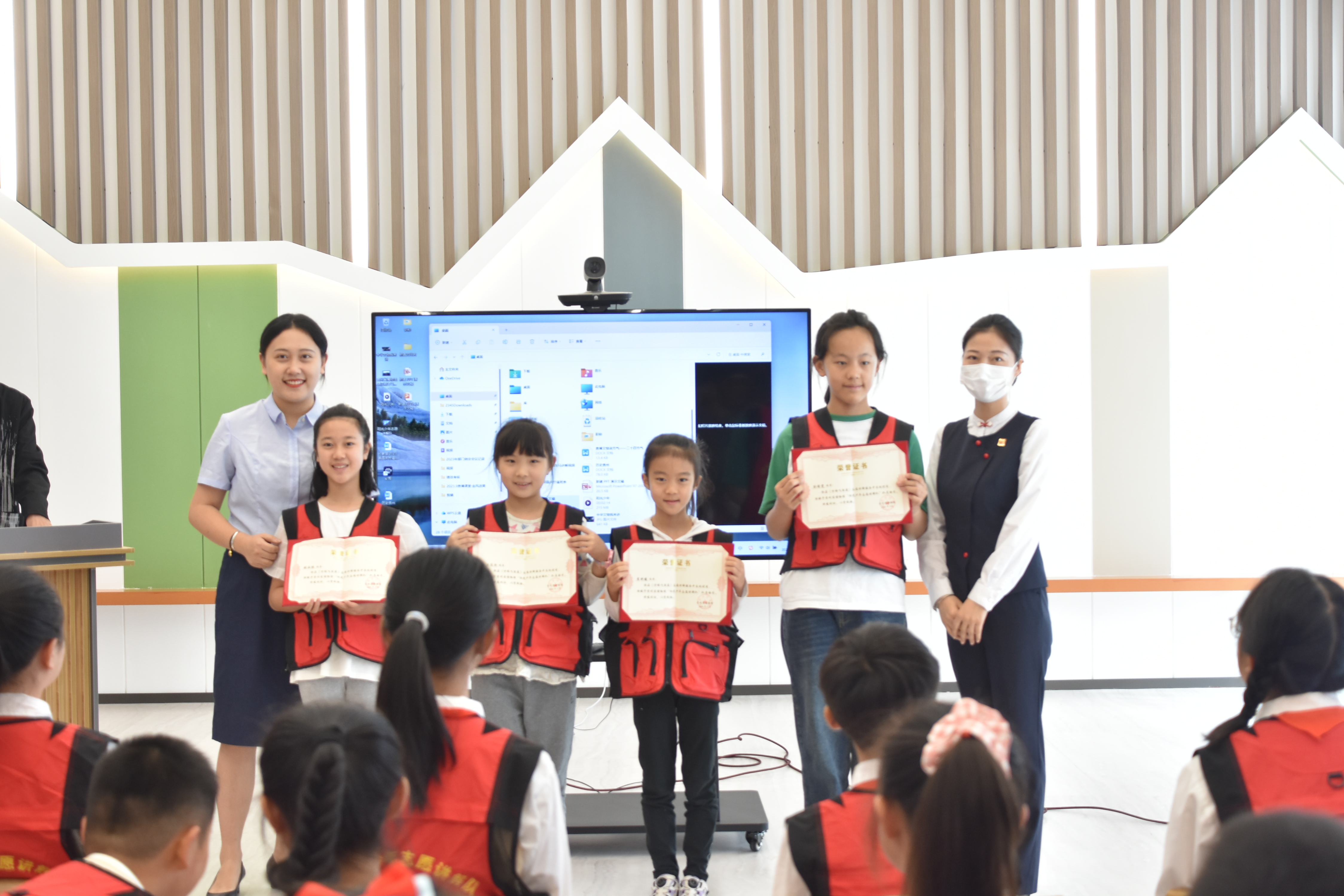 1695282205122366.jpg 1695282205122366.jpg