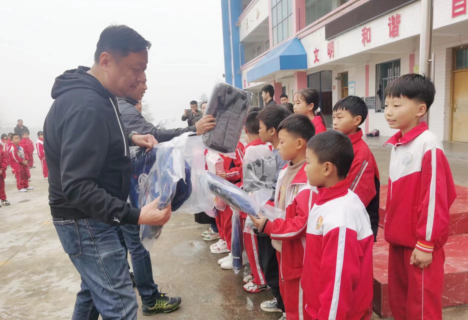 1700099040393612.jpg 1700099040393612.jpg