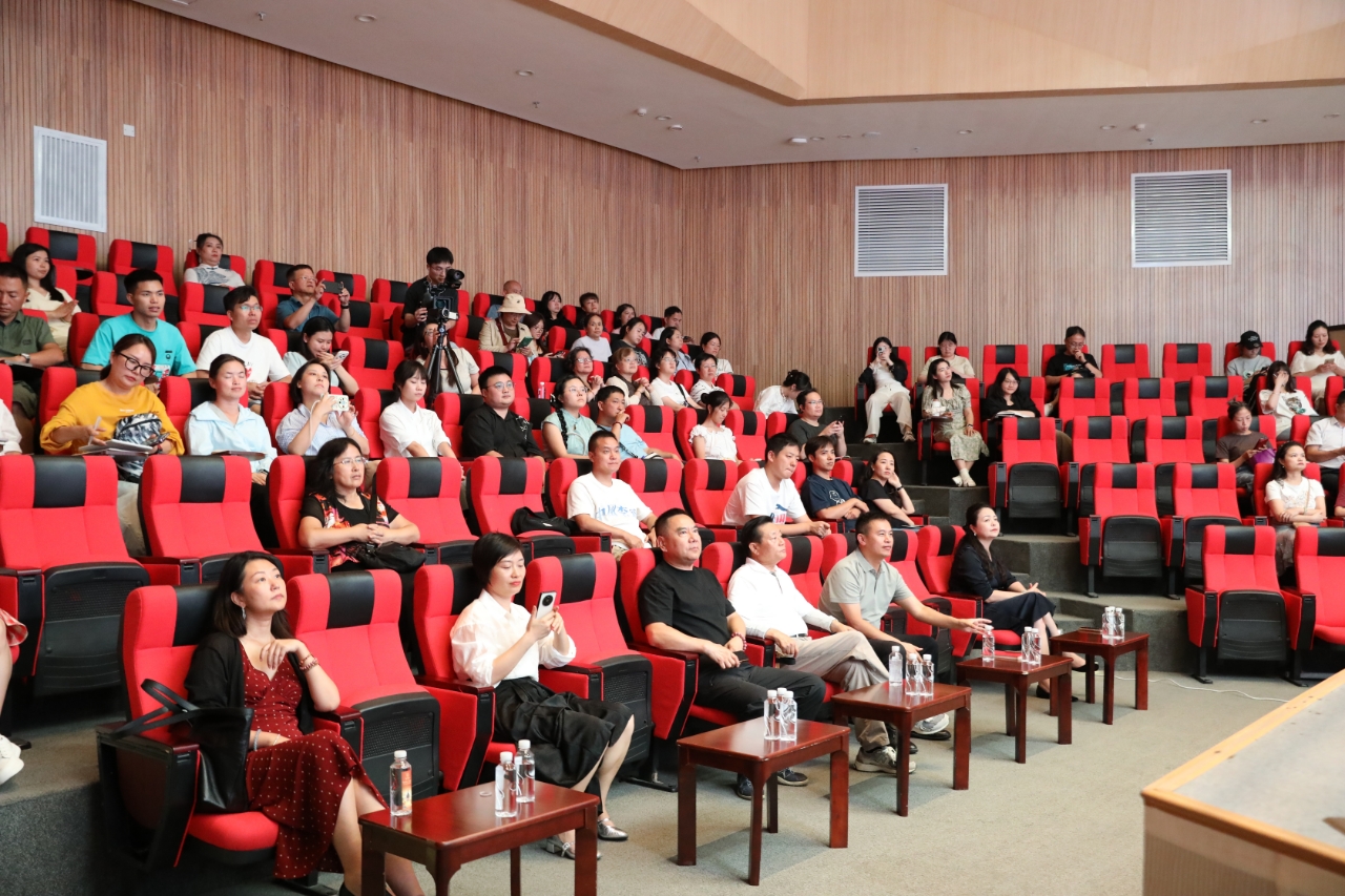 1758255278680136.jpg 1758255278680136.jpg